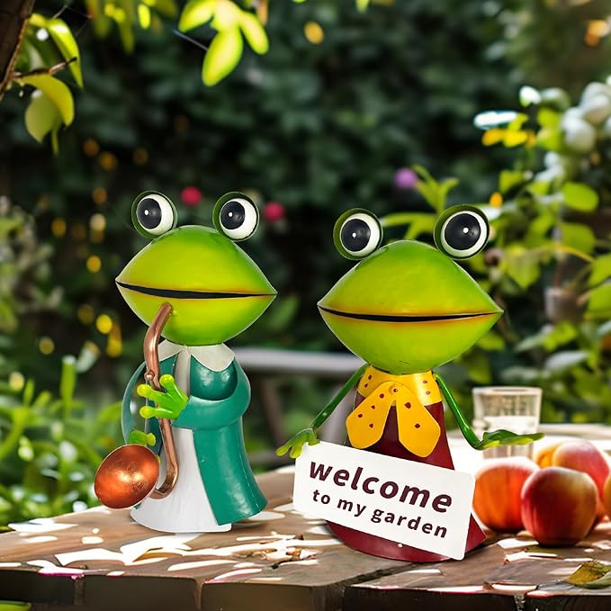 HONGLAND Metal Frog Garden Decor - Metal Frog Outdoor Statue -Outdoor Garden Decorations - 3D Frog Figurines - Christmas Holiday Lawn Patio Yard Fairy Garden Decor (with Welcome)