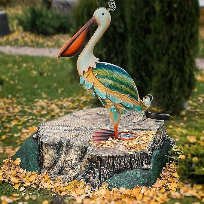 HONGLAND Solar Metal Pelican Statues Garden Sculpture & Statues, Glass Outdoor Pelican Yard Art Coastal Ocean Bird Decor Lawn Ornament for Backyard Porch Patio Decor(19 Inch)